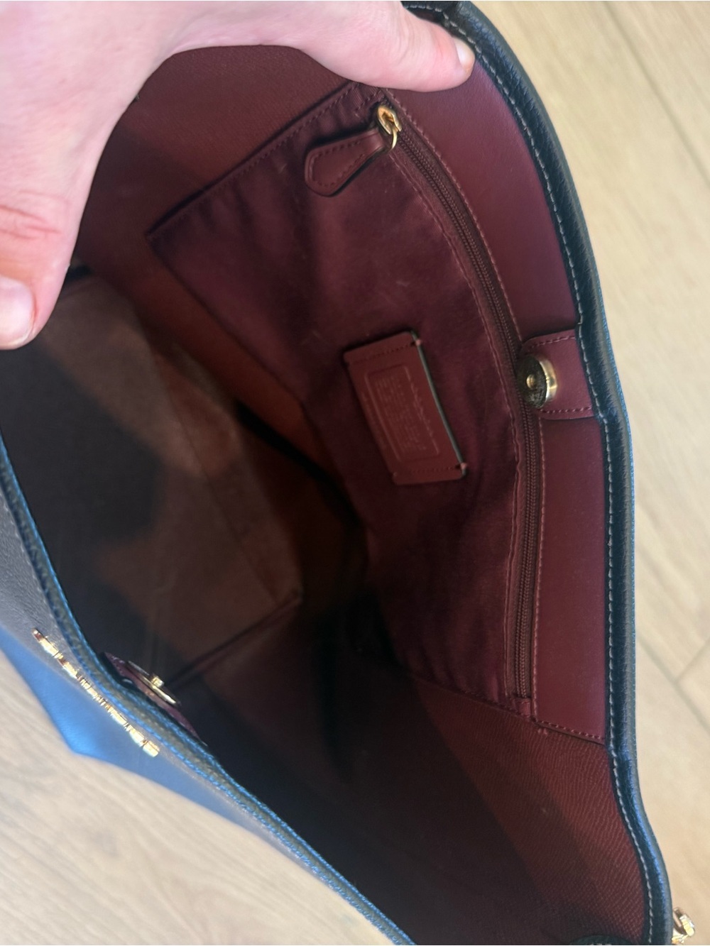 Coach Black Leather Shoulder Bag with Gold Logo - Picture 3 of 3